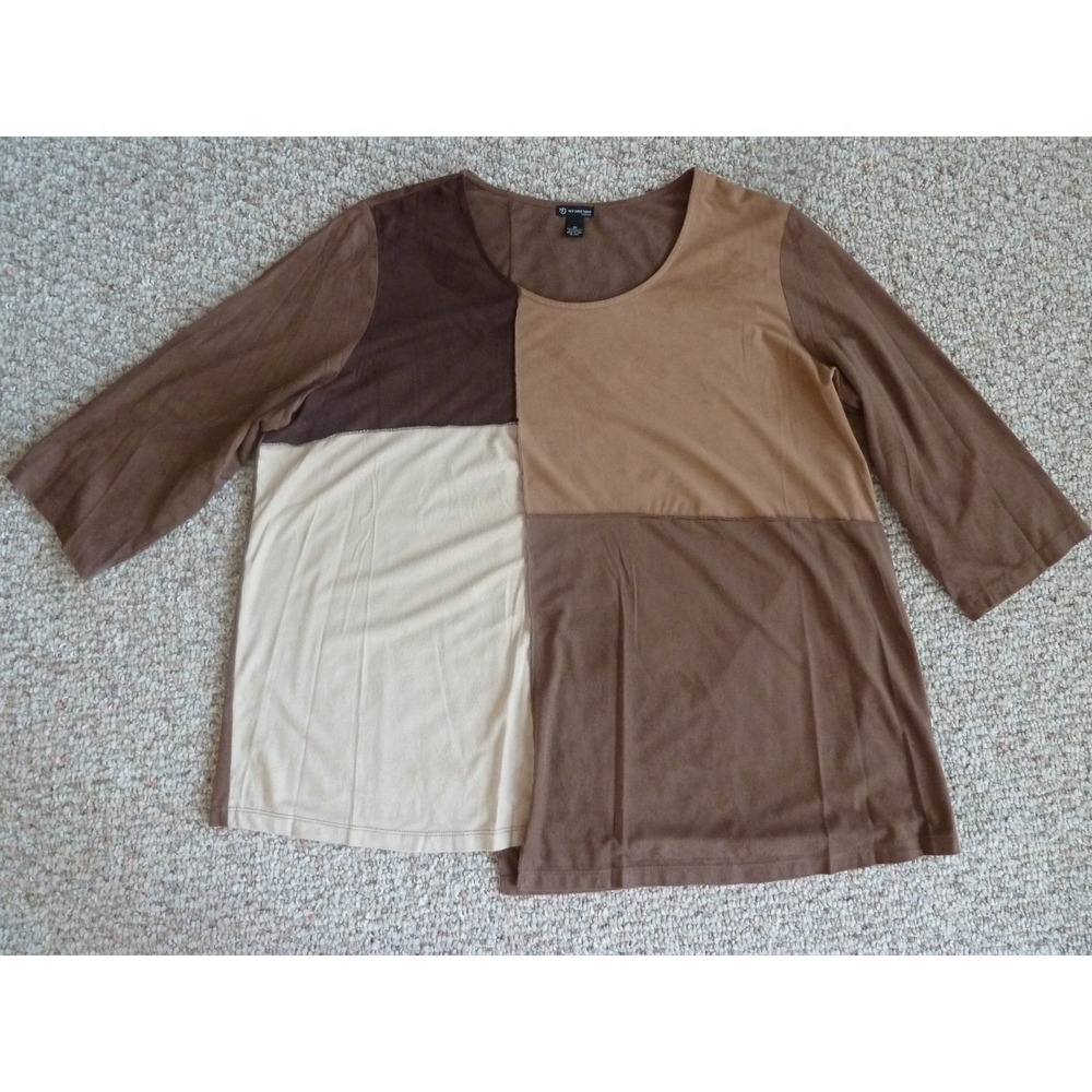 New Directions Woman 3X Colorblock Asymmetrical Hem Suede Feel Pullover Top